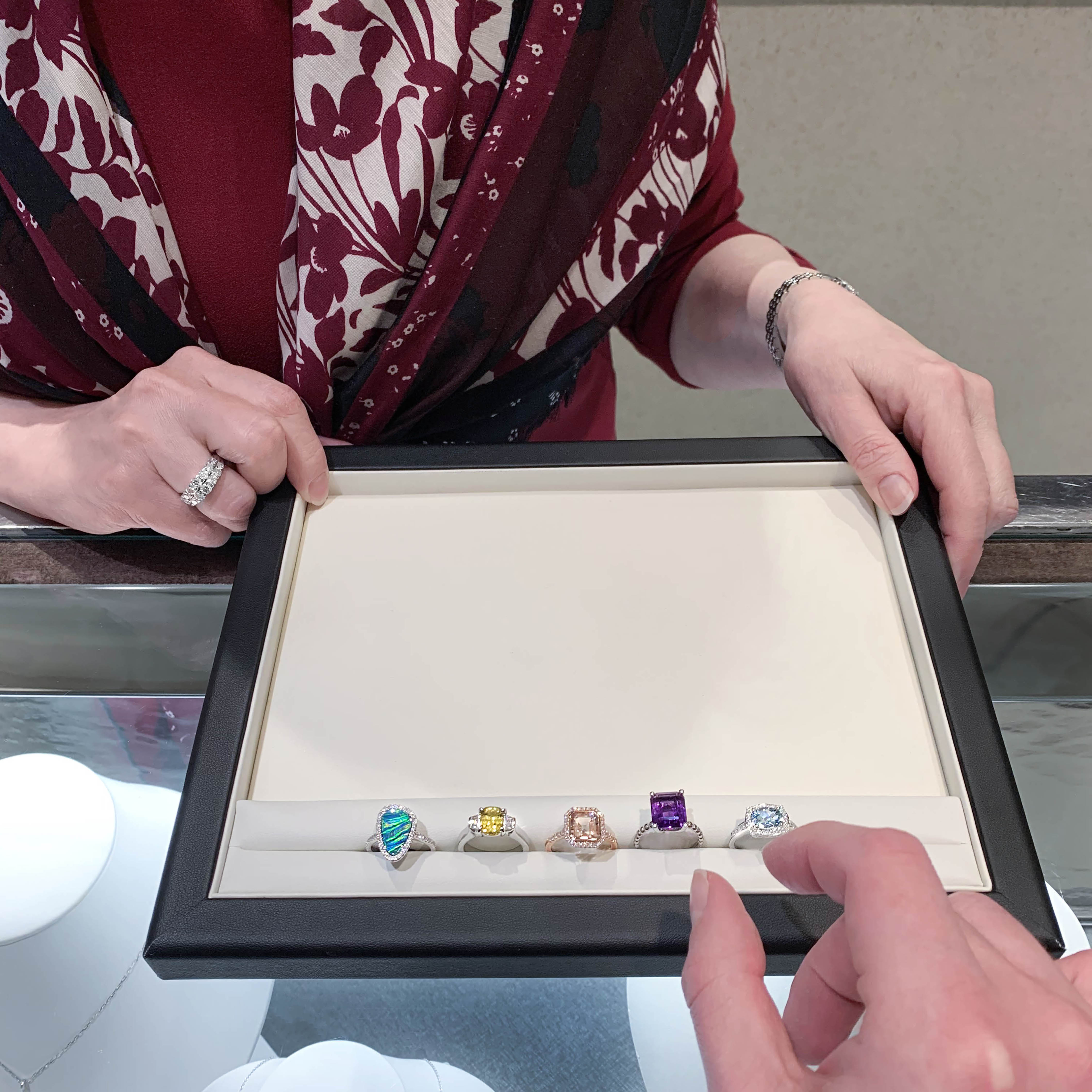 What to Expect from Exceptional Independent Jewelry Stores