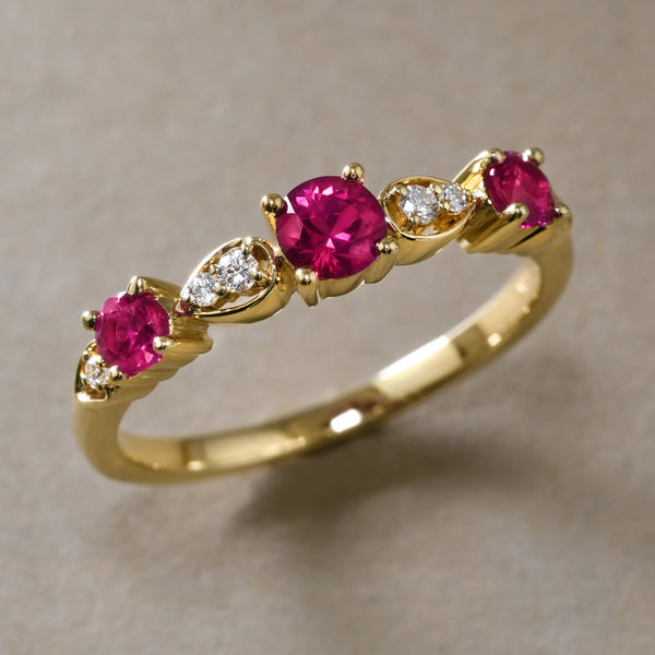 Glowing Ruby and Diamond Ring In Yellow Gold