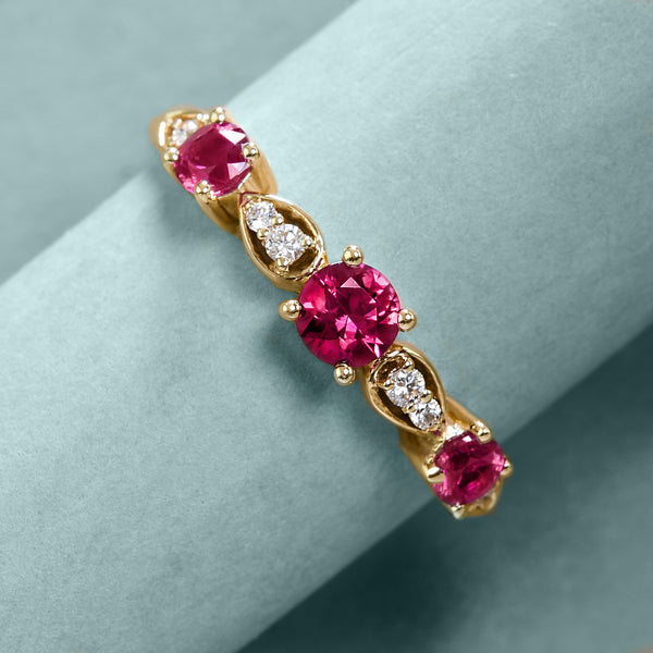 Glowing Ruby and Diamond Ring In Yellow Gold