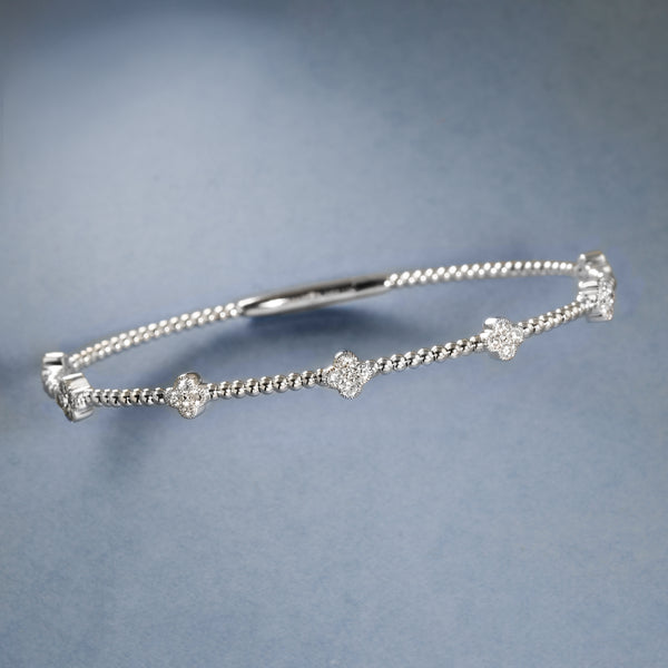 Flexible Bangle With Diamond Cloverleaf Stations