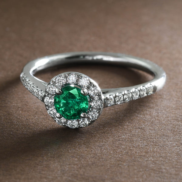 Emerald Halo Ring With Diamonds