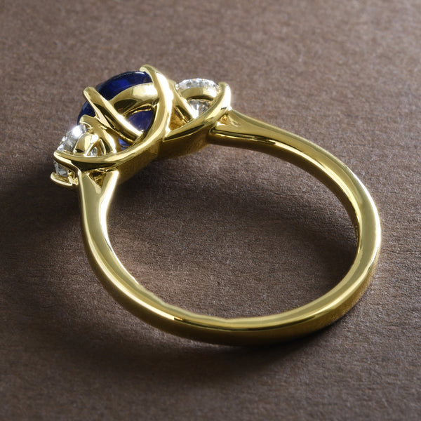 Lavish Sapphire Ring