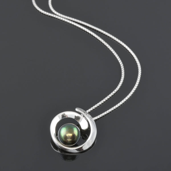 Black Pearl Overlap Pendant by Tom Kruskal