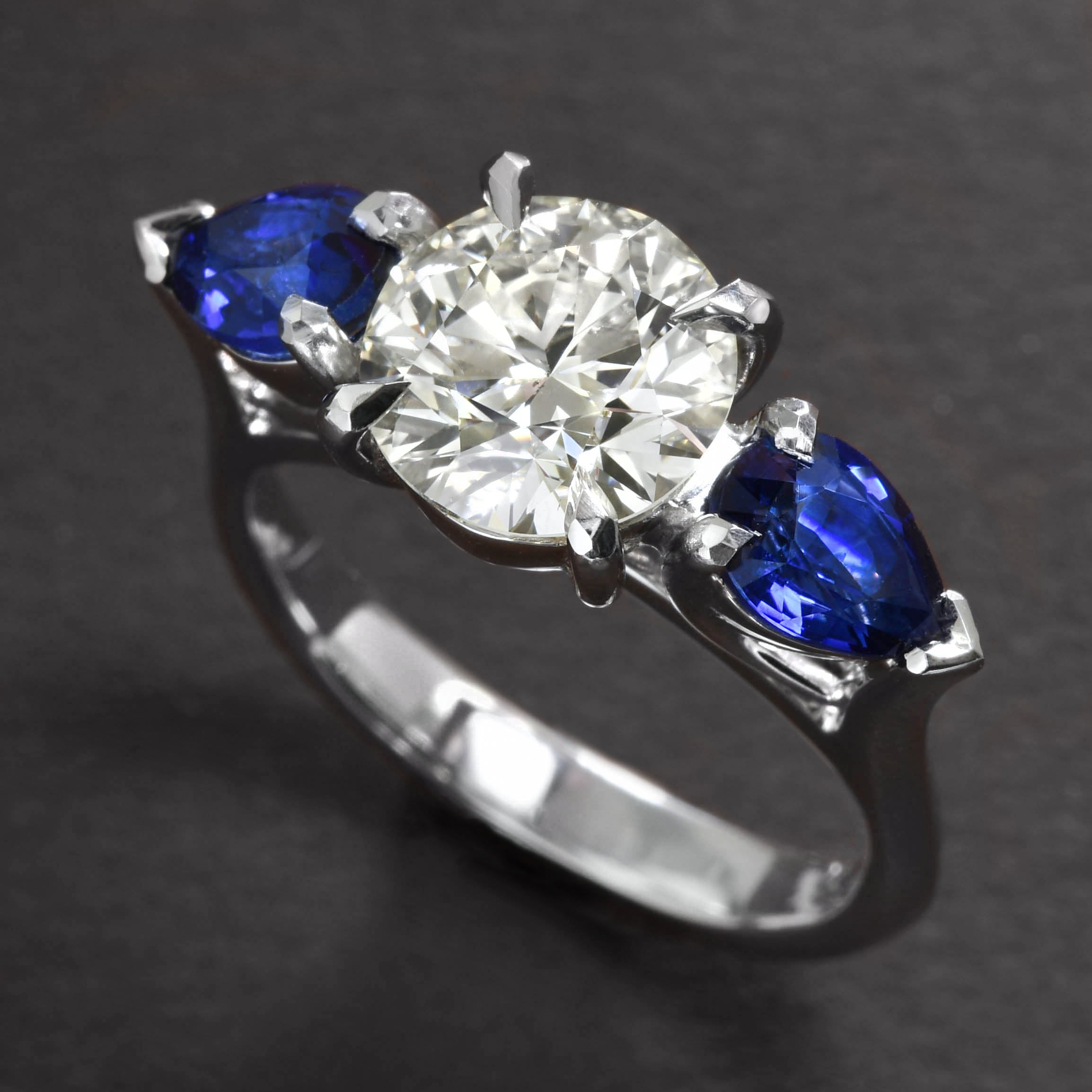 Browns Jewellers - Engagement Rings